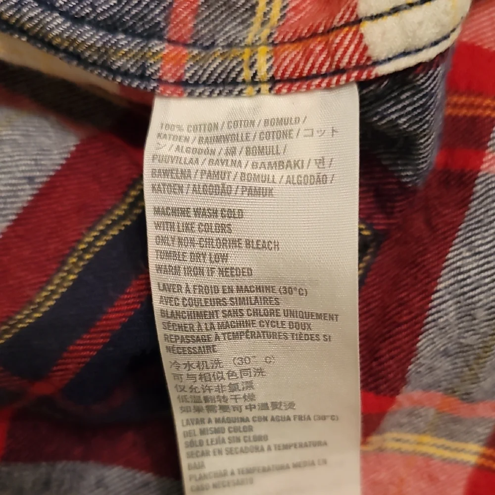 Hollister Men's Large Long Sleeve Navy and Red Checkered Shirt - Picture 7 of 7